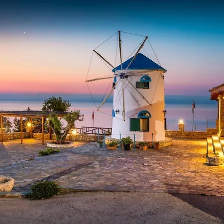Aparthotel Potamitis Windmills & - Unique With Scenic Views, By Zantewize Koríthion