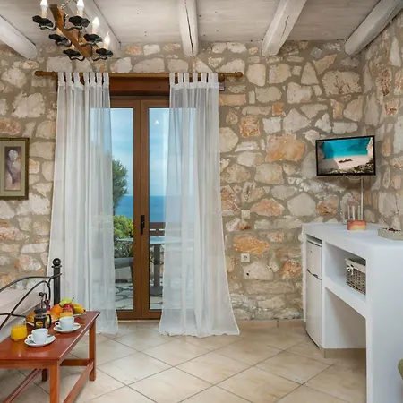 Potamitis Windmills & Aparthotel