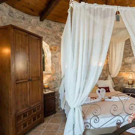 Potamitis Windmills & Aparthotel Korithion